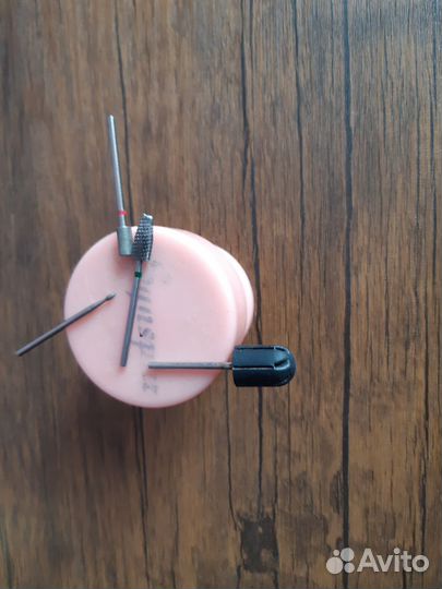 Магнитная подставка маникюр