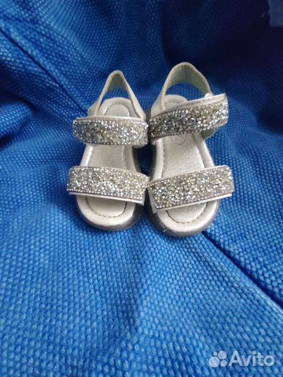Сандалии для девочки 22 размер