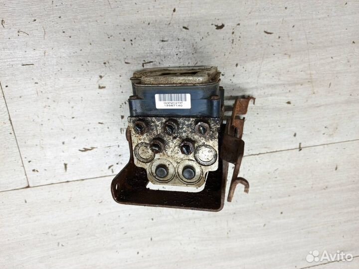 Блок ABS (насос) Chevrolet TrailBlazer