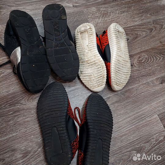 Кроссовки пакетом 3 шт. 38 размер