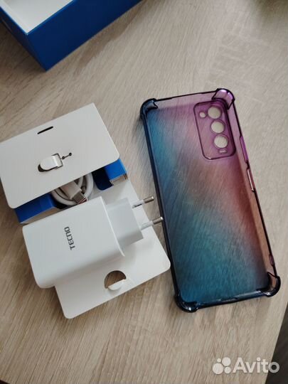 TECNO Camon 18P, 8/128 ГБ