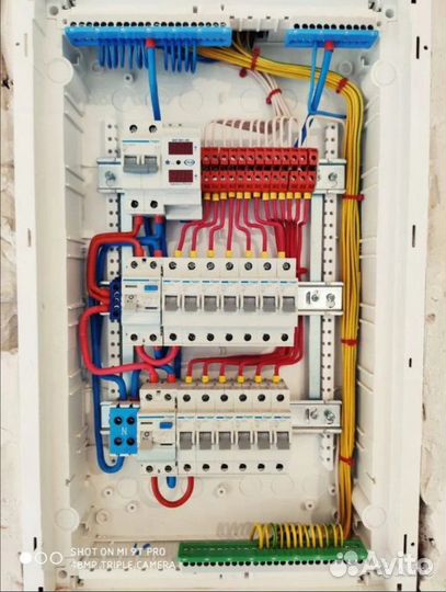 Электрик с большим стажем работы