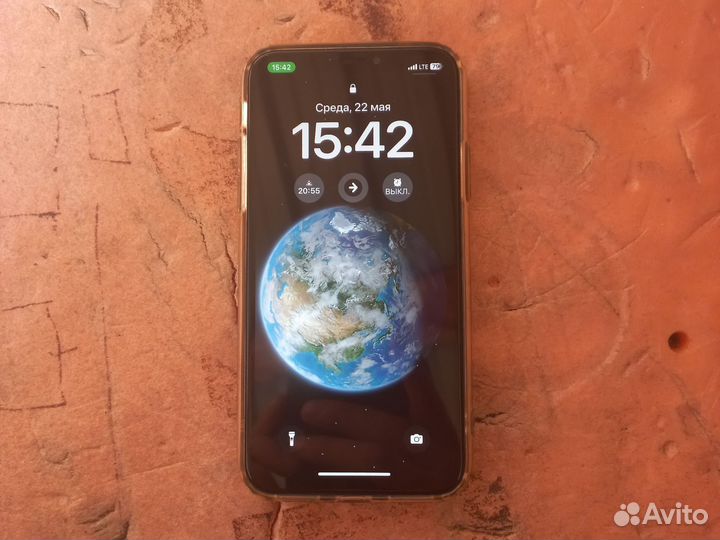 iPhone Xs, 64 ГБ