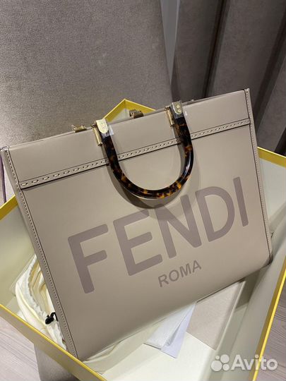 Женская сумка fendi