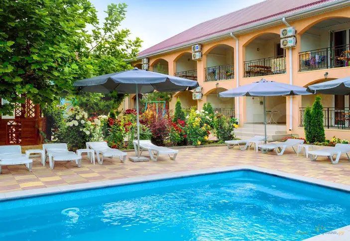 Комната 25 м², 1/2 эт.