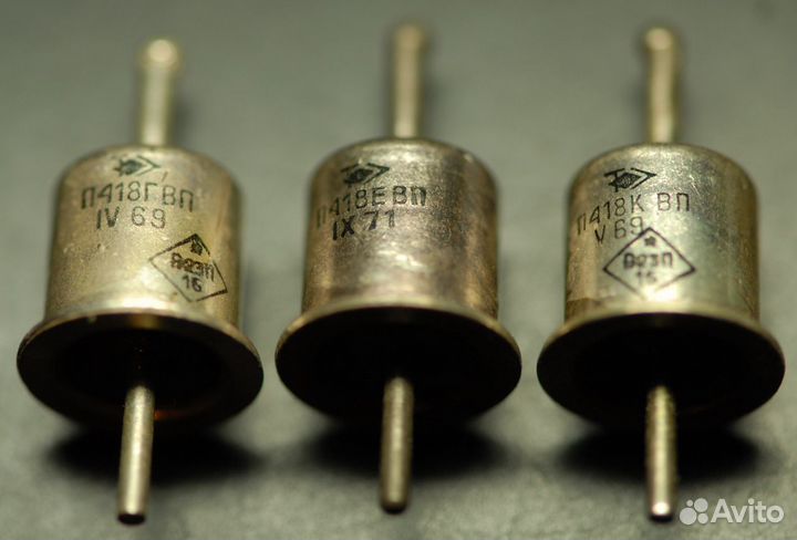 Транзисторы и другие радиодетали СССР