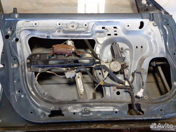 Дверь передняя левая Toyota Carina AT210 2CT