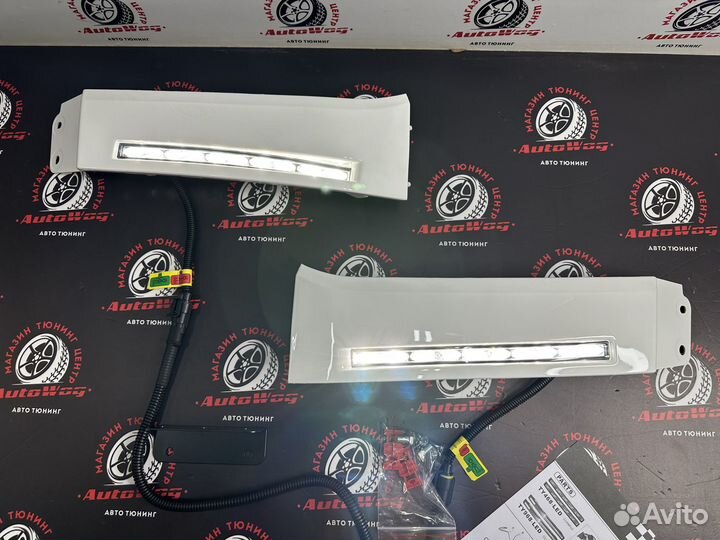 Ходовые огни Tundra osram с планкой под фары