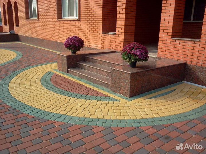 Укладка тротуарной плитки. Благоустройство