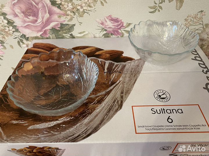 Набор посуды, салатник