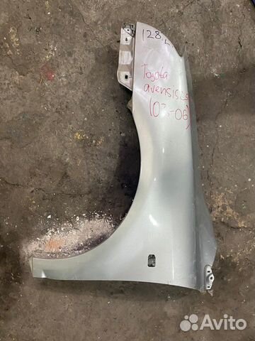 Крыло переднее левое Toyota Avensis RH