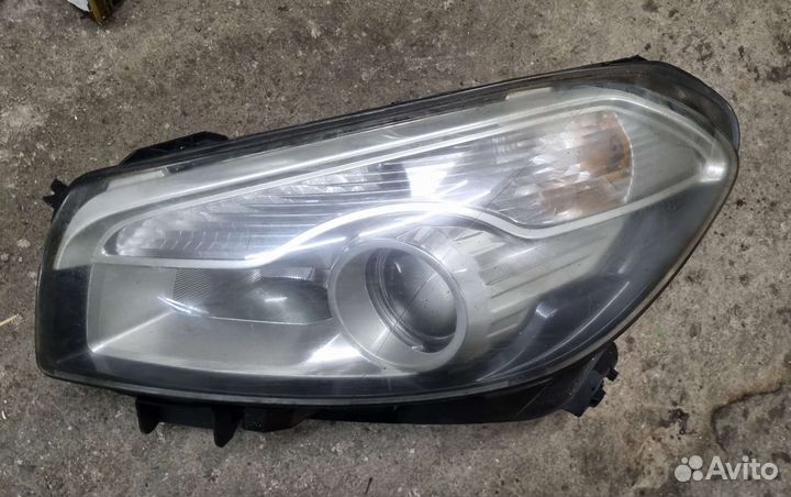 Левая фара под ремонт