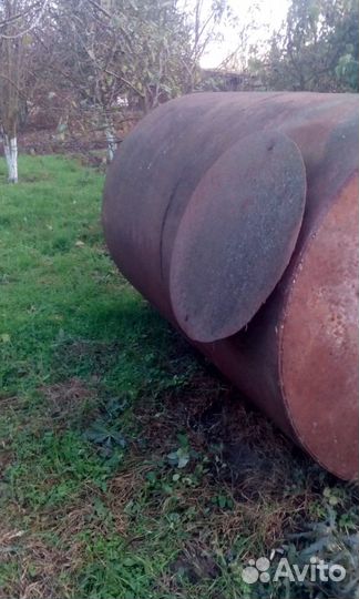 Продаю железную бочку