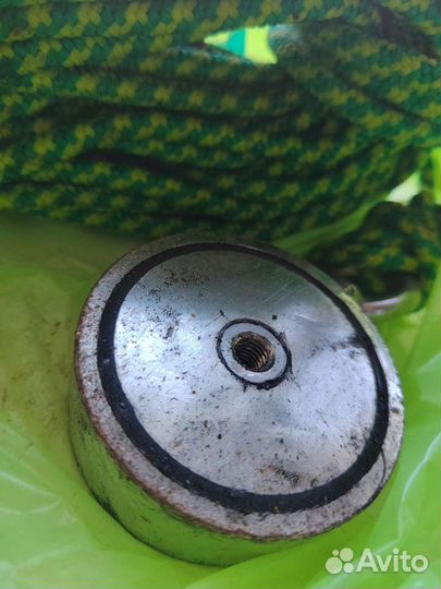 Магнит поисковый с верёвкой (новый)