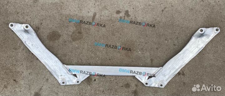 Распорка стоек BMW i5 G60 2024 5A26AF4