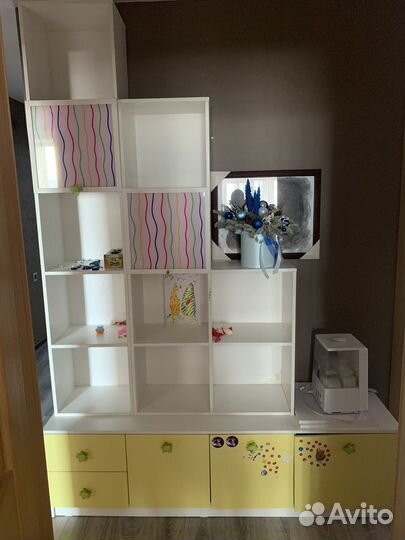 Полки стеллажи детские