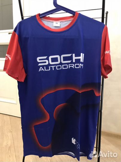 Футболка женская спортивная