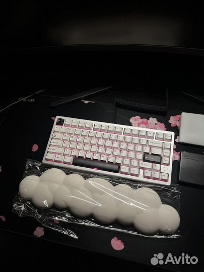 Подставка под запястье для клавиатуры