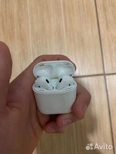 AirPods 1