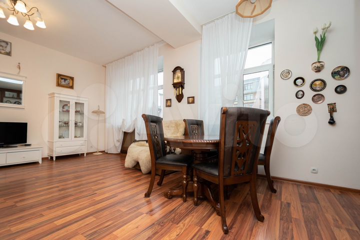 2-к. квартира, 60,2 м², 2/5 эт.