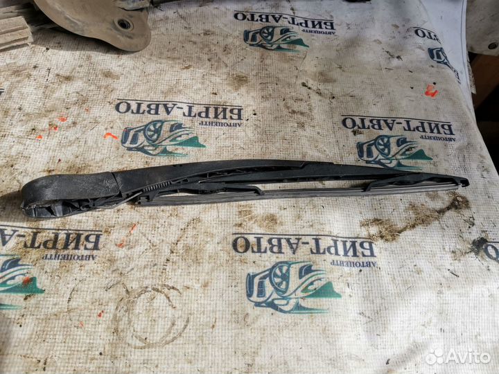 Поводок стеклоочистителя заднего Renault Megane II