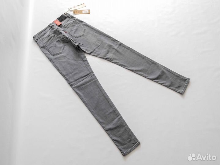 Женские джинсы levis 721