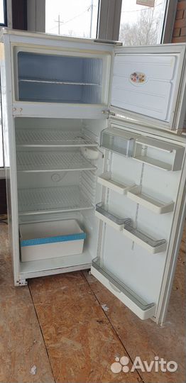 Продаю раздельно два холодильника каждый за 2 тыс