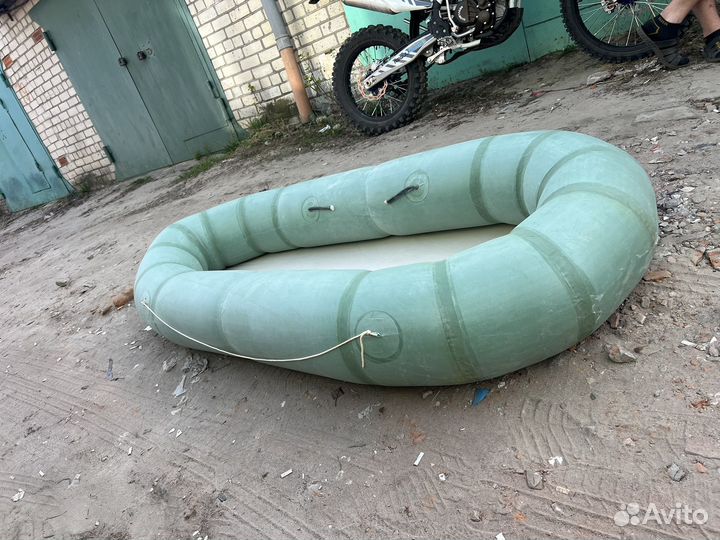 Лодка надувная резиновая