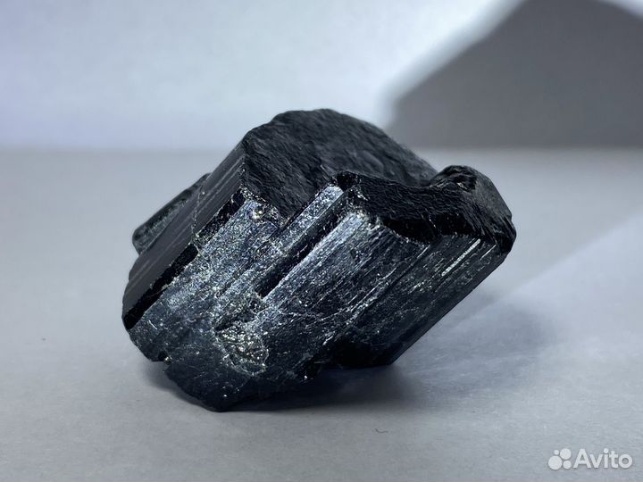 Турмалин черный