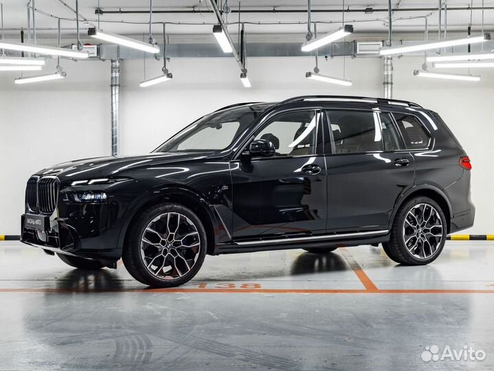 BMW X7 3.0 AT, 2023