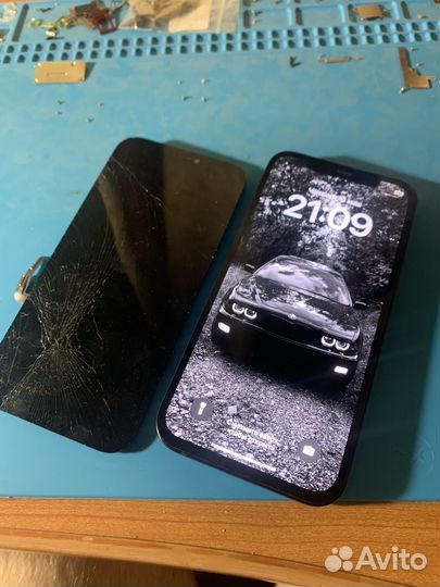iPhone 12, 64 ГБ