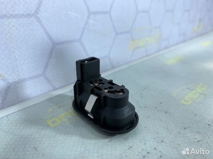 Кнопка стеклоподъемника Opel Meriva A 2008