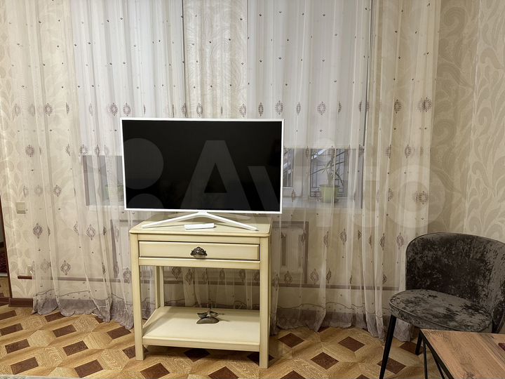 2-к. квартира, 54 м², 1/2 эт.