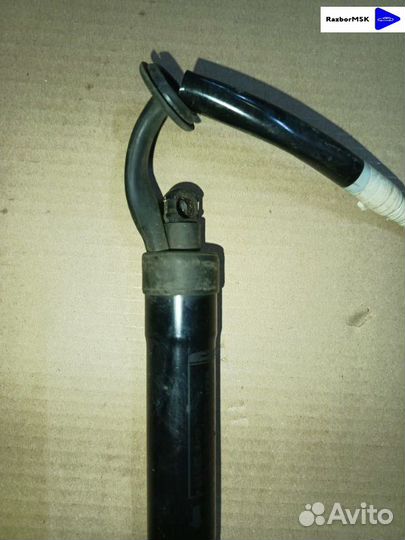 Лексус нх Амортизатор двери багажника б/у