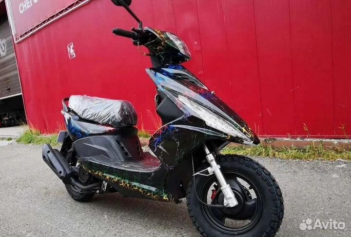 Скутера в наличии