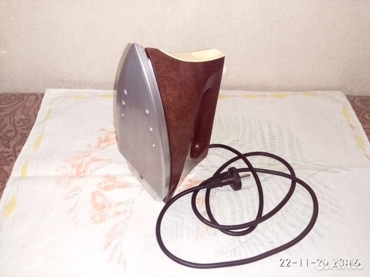 Утюги электрические. Подставка под утюг