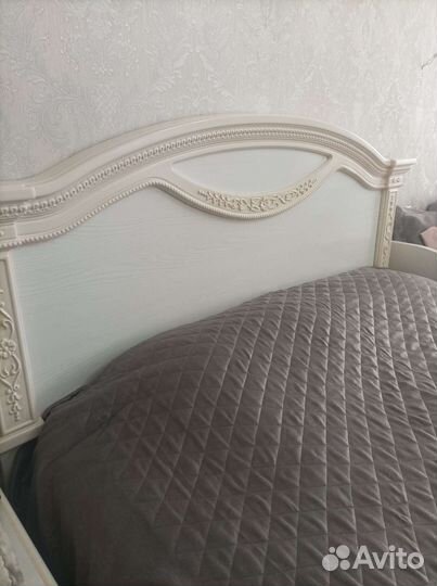 Шторы и покрывало бу