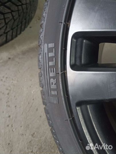 Pirelli Winter Sottozero 240 Serie II 285/30 R19