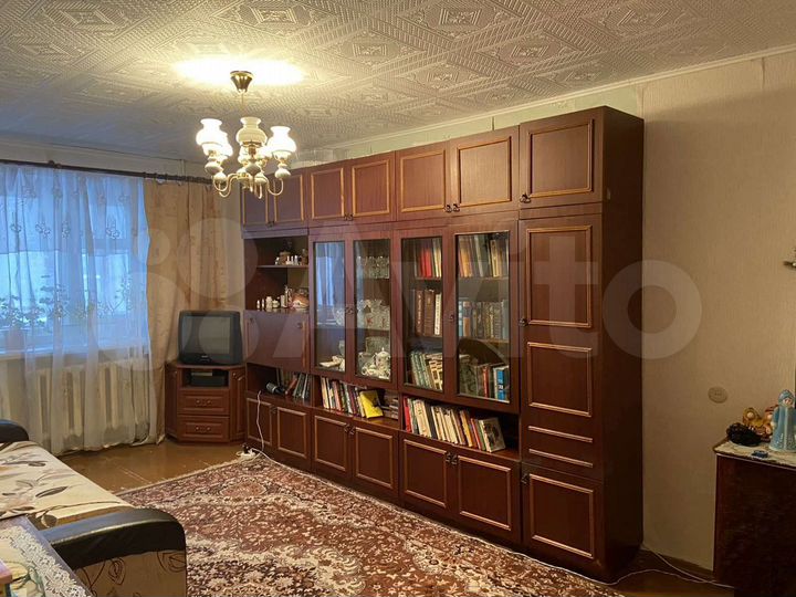 3-к. квартира, 58 м², 2/5 эт.