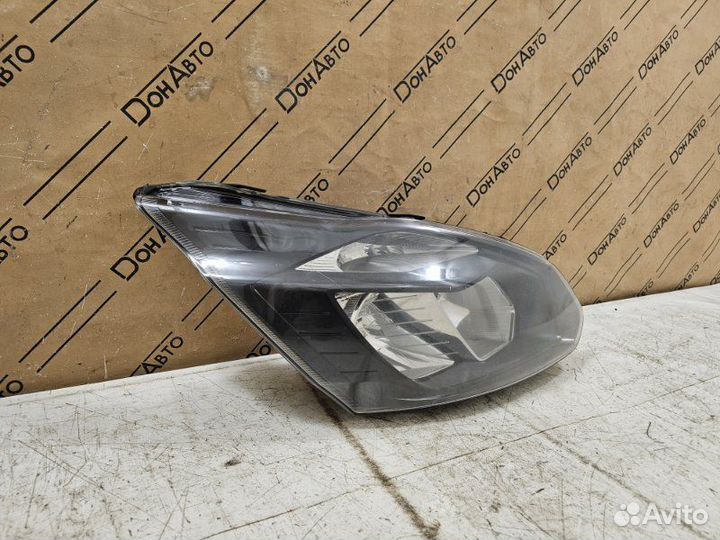 Фара на запчасти правая Ford Tourneo Custom