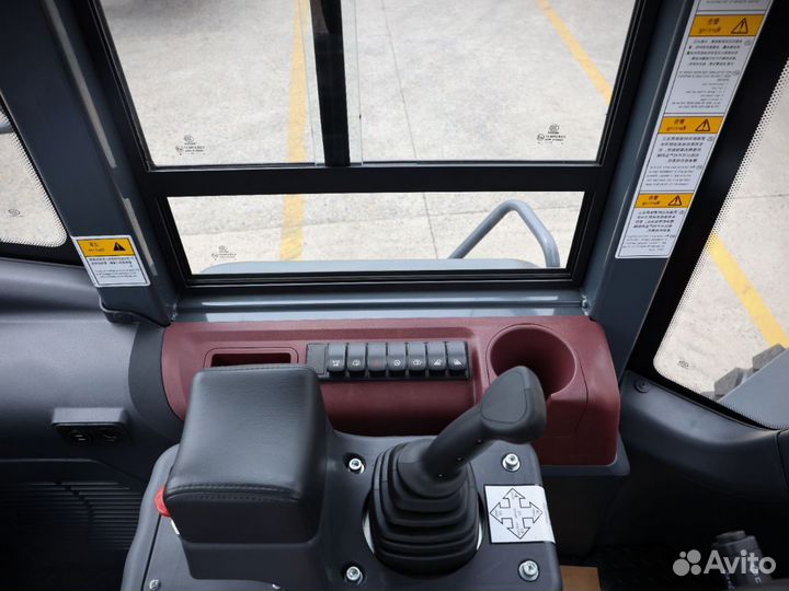 Фронтальный погрузчик Lonking ZL50GC, 2023