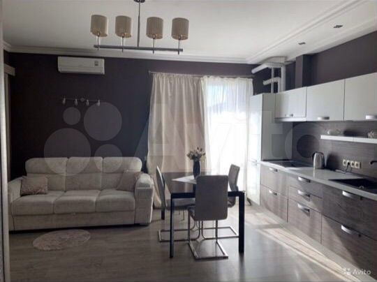 2-к. квартира, 80 м², 2/17 эт.
