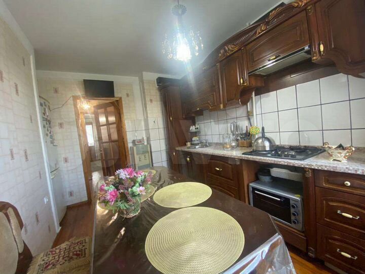 3-к. квартира, 74 м², 3/5 эт.