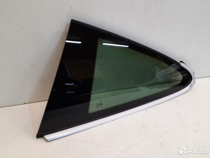 Стекло в крыло заднее левое Porsche 911 991