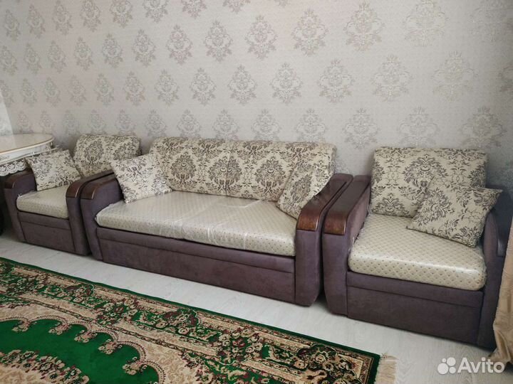 Диван с креслами