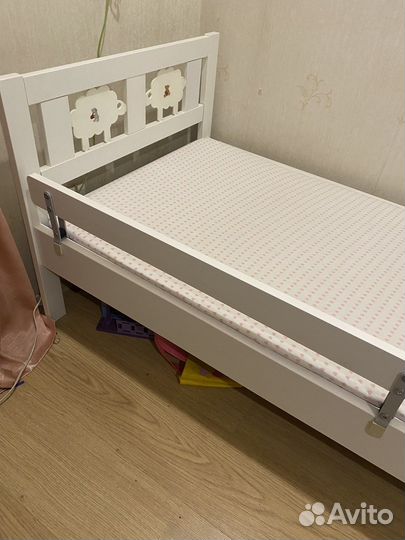 Детская кровать IKEA с матрасом
