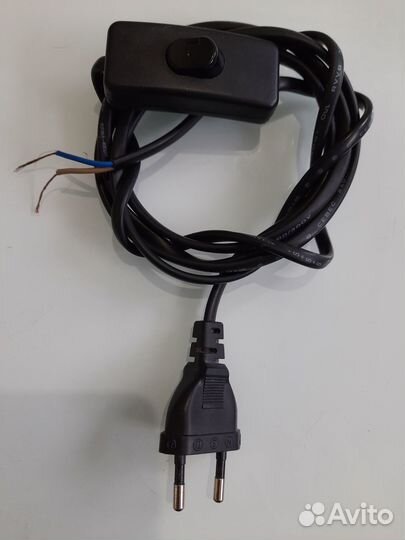 Провод с вилкой и кабель