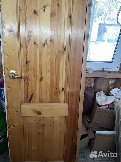 Деревянные двери б/у