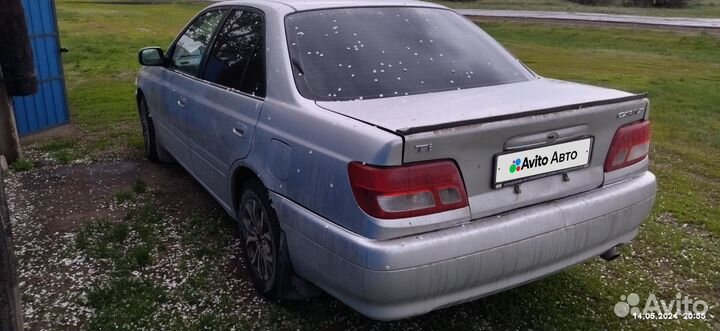 Toyota Carina 1.5 AT, 1998, 250 000 км