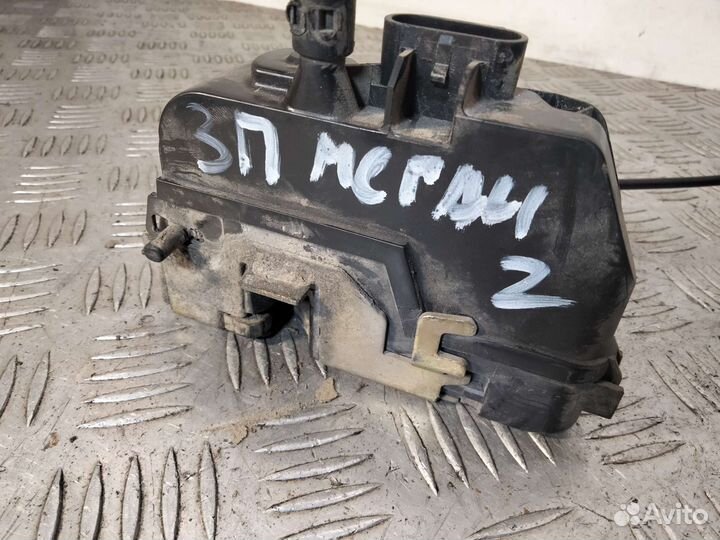 Замок задний правый Renault Megane II